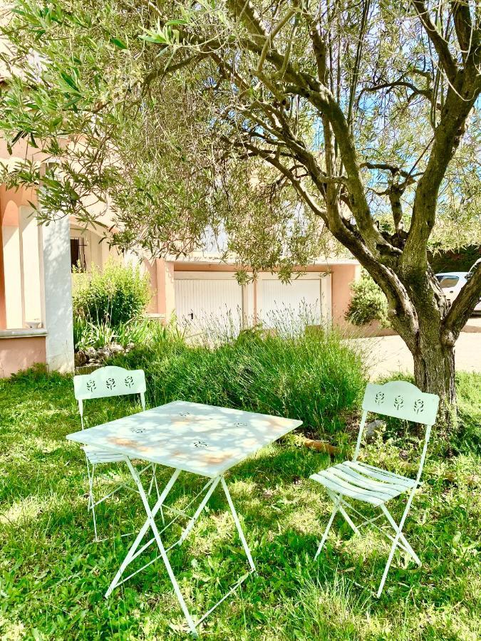 קרפנטרה Villa Et Maisonnette Provencales מראה חיצוני תמונה
