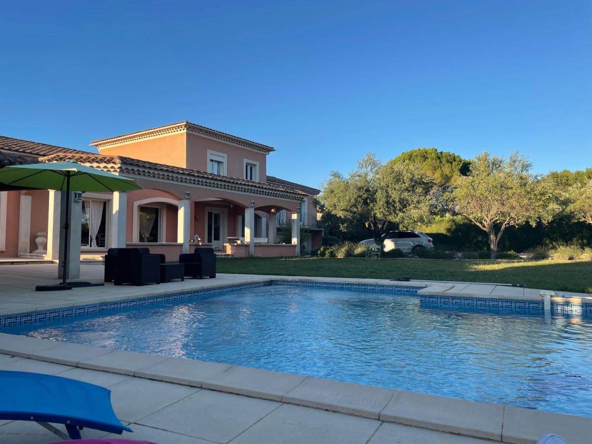 קרפנטרה Villa Et Maisonnette Provencales מראה חיצוני תמונה